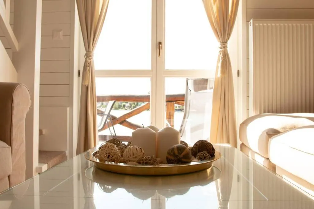 Living room detail